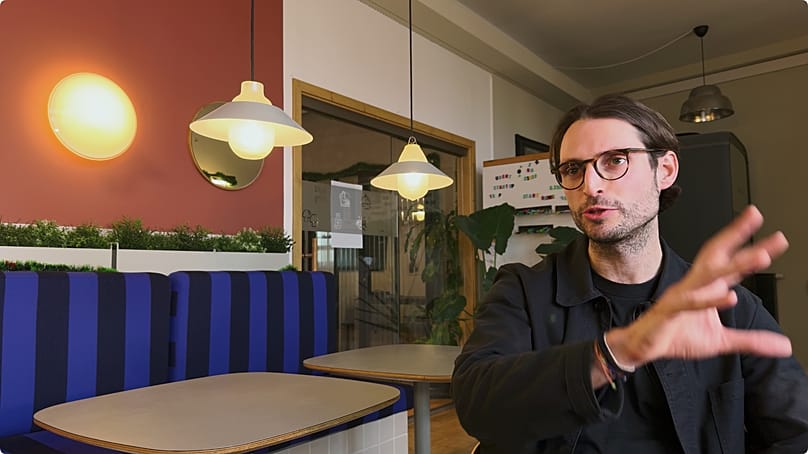 Wagniskapitalgeber Friederich hebt oder senkt den Daumen wenn es um Bio-Millionen geht.