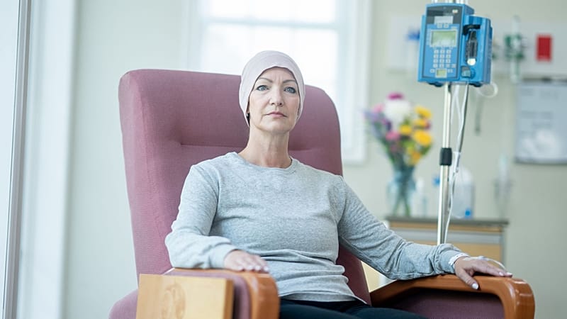 آثار غير متوقعة.. ما الذي تكشفه الأبحاث الحديثة عن أحد أكثر علاجات السرطان استخدامًا؟ 