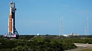 NASA'nın Ay roketi, Florida, Cape Canaveral'daki Kennedy Uzay Merkezi'nde.