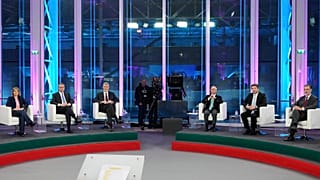 Os candidatos presidenciais Catarina Martins, António José Seguro, Henrique Gouveia e Melo, Luís Marques Mendes, André Ventura e João Cotrim de Figueiredo