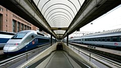 Hochgeschwindigkeitszüge im Bahnhof Lyon-Part-Dieu.