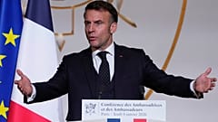الرئيس الفرنسي إيمانويل ماكرون يلقي خطابًا أمام سفراء فرنسا يوم الخميس 8 يناير 2026 في قصر الإليزيه بباريس. (تصوير: ميشيل يولر/أسوشيتد برس، مجموعة الصور)