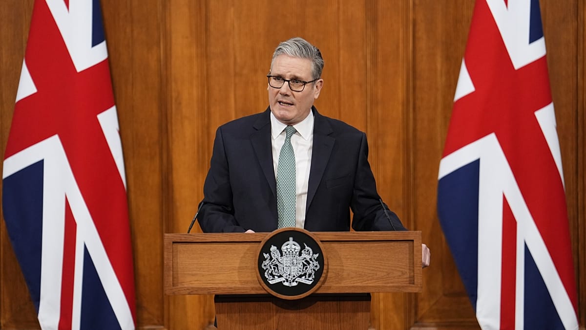 Starmer vows 'pragmatic' solution to Greenland row under threat of tariffs