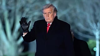 President Donald Trump waves to the media as he walks on the South Lawn of the White House, 20 Jan., 2026, in Washington. 
