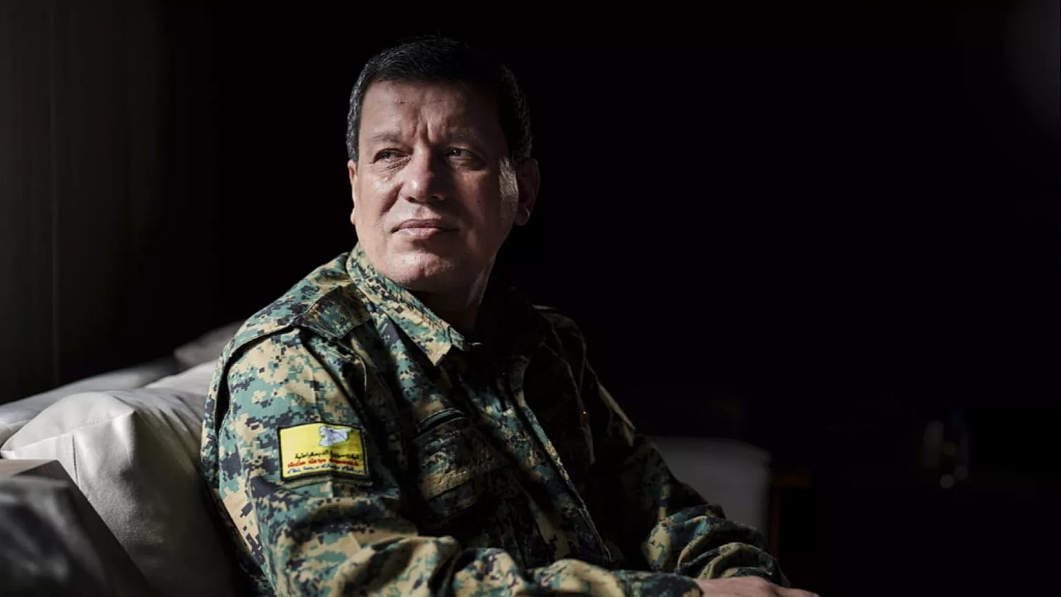 مظلوم عبدي، القائد العام لقوات سوريا الديمقراطية (قسد) في مدينة الحسكة شمال شرقي سوريا، يوم الأحد 2 فبراير/شباط 2025.
