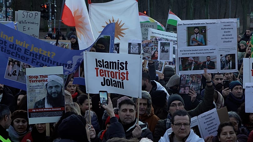 Demonstration gegen einen Besuch von Ahmad al-Scharaa in Berlin, 19.01.2026