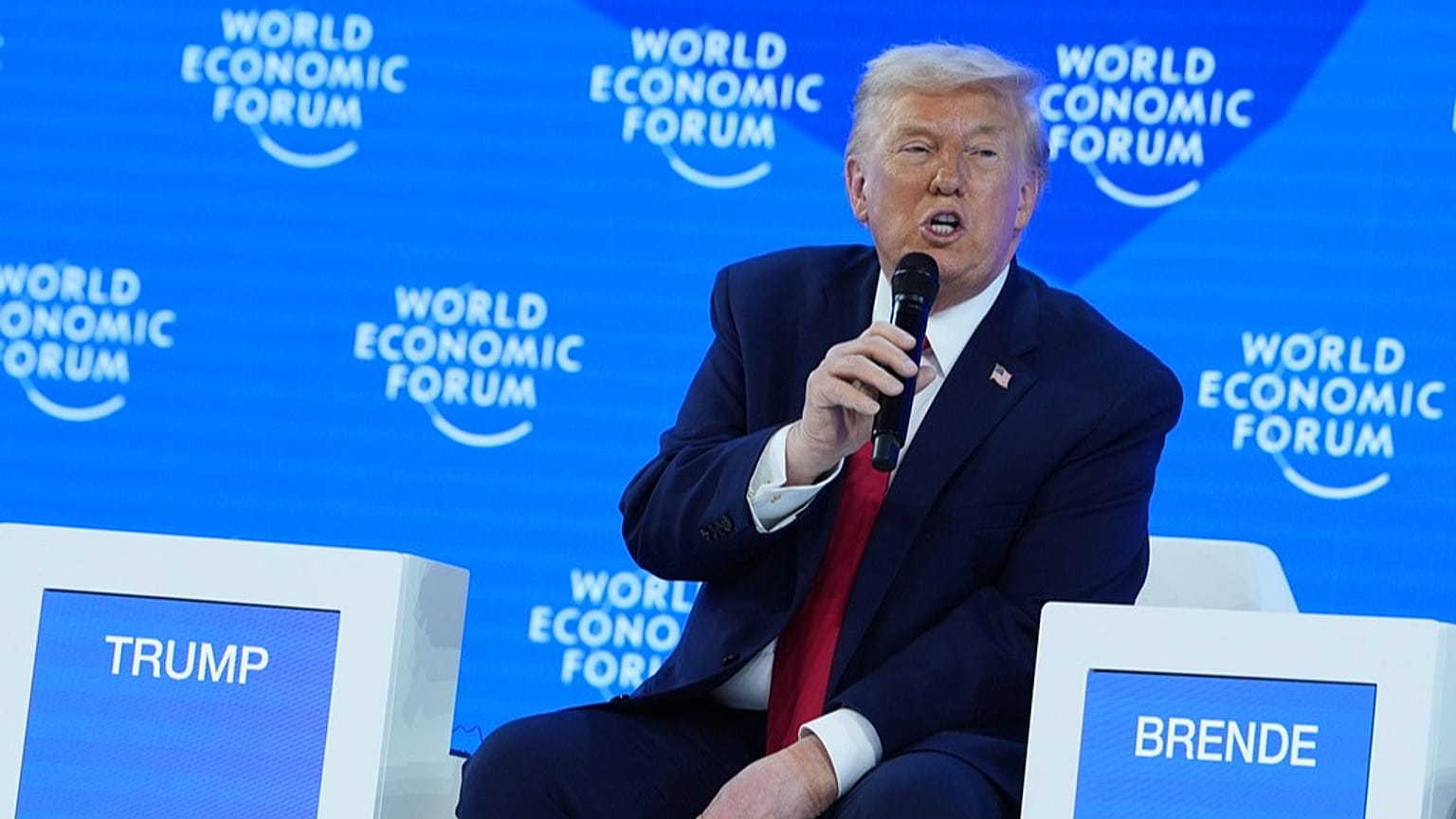 Präsident Donald Trump spricht am 21. Januar 2026, während der Jahrestagung des Weltwirtschaftsforums in Davos