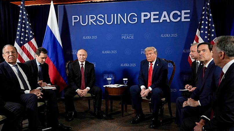 Trump am 15. August 2025 mit dem russischen Präsidenten Wladimir Putin auf der Joint Base Elmendorf-Richardson in Alaska.