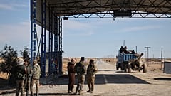 Suriye geçici hükümetine bağlı birlikler Rakka'da kontrolü ele geçirdi.