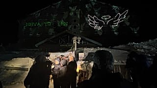 Kartalkaya'da hayatını kaybeden aileler Grand Kartal Otel'in önünde anma töreni gerçekleştirdi. / 21 Ocak 2026