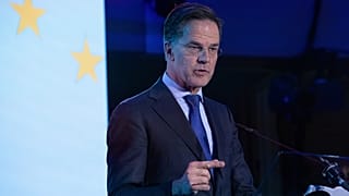 الأمين العام لحلف الناتو مارك روتي يخاطب الحضور خلال منتدى أوروبا العالمية في البرلمان الأوروبي ببروكسل، بلجيكا، يوم الثلاثاء، 13 يناير 2026