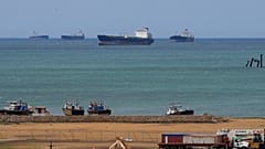 Navios petroleiros ancorados ao largo da costa da Venezuela