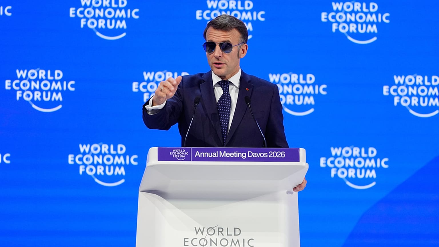 Fransa Cumhurbaşkanı Emmanuel Macron, Davos'taki Dünya Ekonomik Forumu'nda konuşma yaparken, 20 Ocak 2026