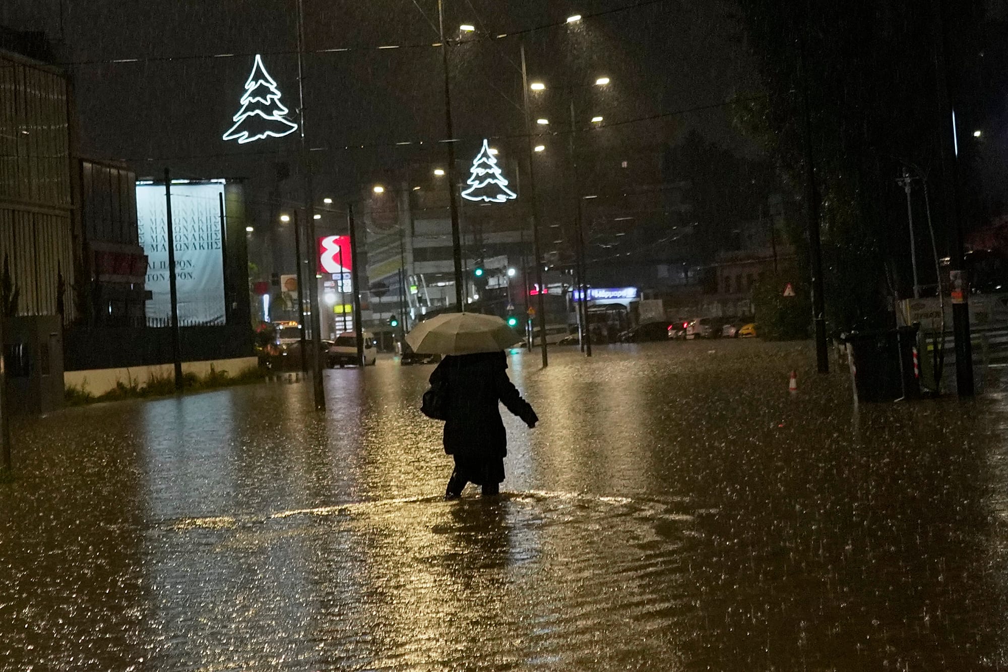 أمطار غزيرة ورياح قوية تضرب مناطق واسعة من اليونان