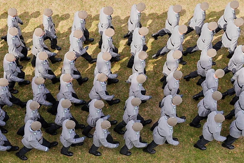 New recruits of the Bundeswehr attend a ceremony to take their oath in front of the North Rhine-Westphalia state parliament in Düsseldorf, 4 September, 2025