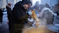 Suppenküche in Kyjiw in der Ukraine während des Blackout