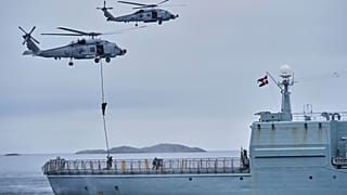 Danish military forces participate in an exercise with hundreds of troops from several European NATO members in the Arctic Ocean in Nuuk, Greenland, 15 Sept., 2025. 