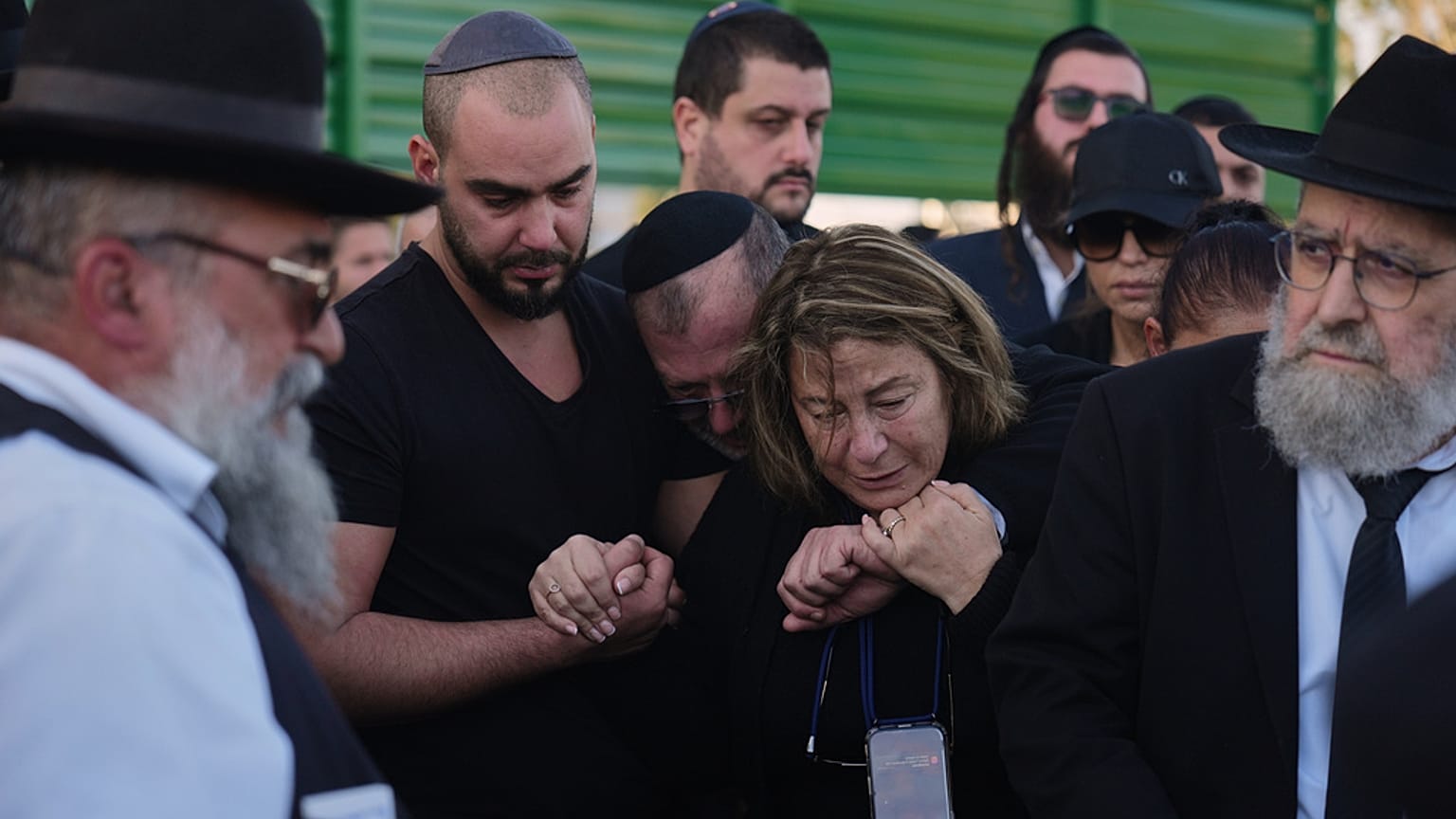 عزاء على قتلى الهجوم شاطئ بوندي في سيدني في أستراليا 2026