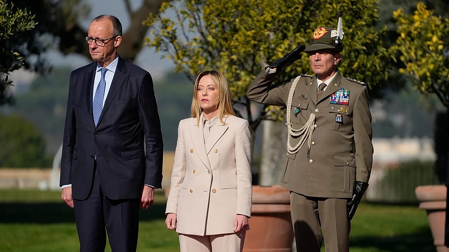 Giorgia Meloni ha ricevuto il cancelliere Merz venerdì a Villa Doria Pamphilj a Roma