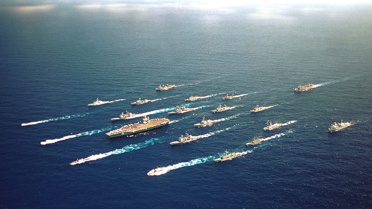 Grupo de batalla USS Abraham Lincoln (ARCHIVO año 2000)