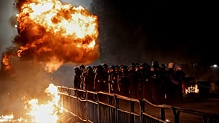 Disturbios en una manifestación antigubernamental en Tirana