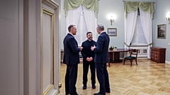 Dreiseitiges Treffen der Präsidenten Polens, Litauens und der Ukraine - Karol Navrocki, Gitanas Nausėda und Volodymyr Zelensky in Vilnius.