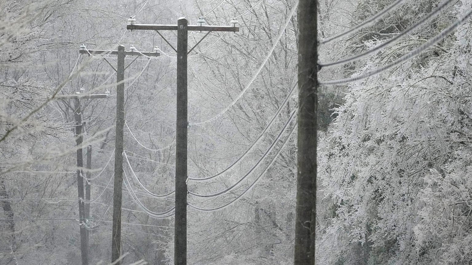 Лед на проводах в Теннеси