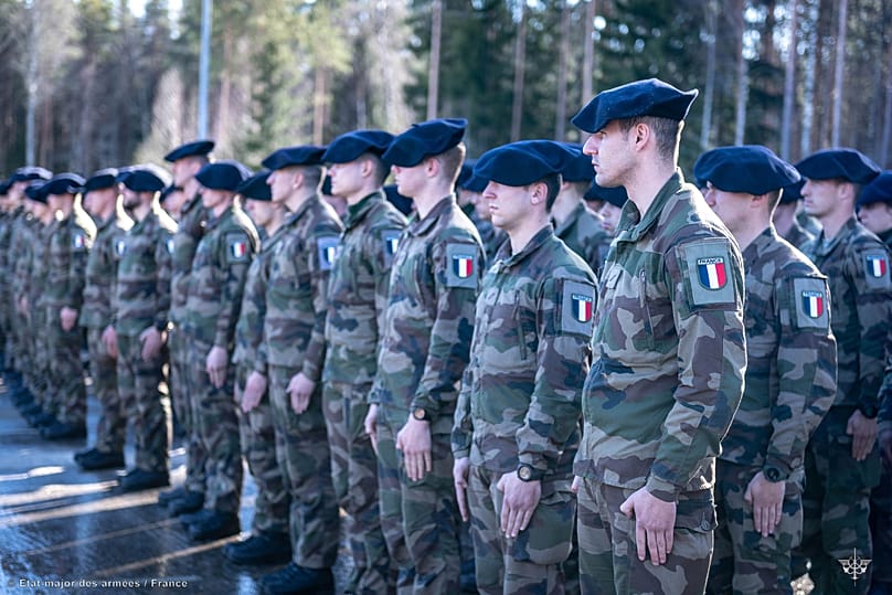 A francia hadsereg hegyi hadviselésre kiképzett alakulatainak, az alpesi vadászoknak a 7. zászlóalja (2022.03.18.)