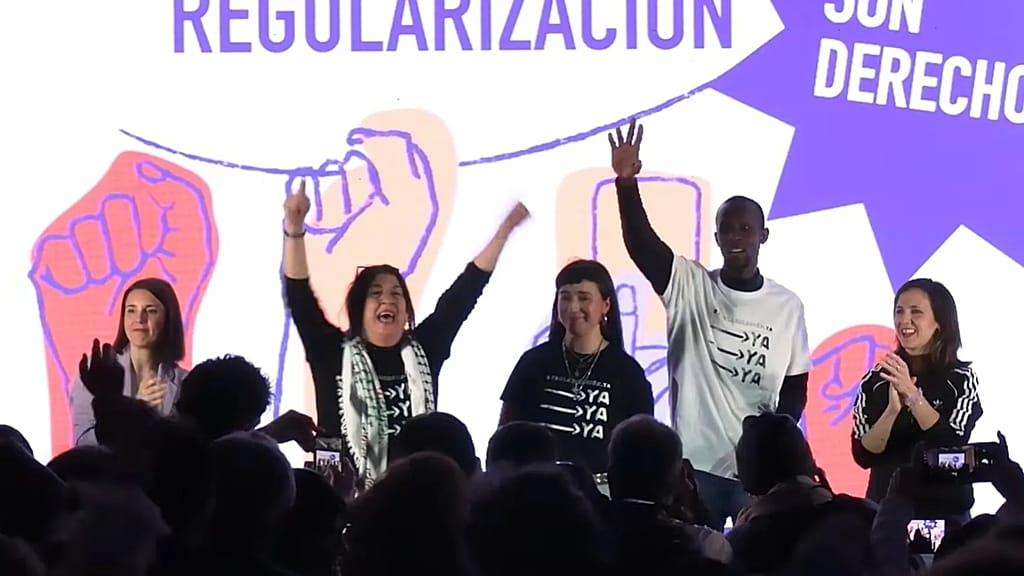 Espagne 500 000 migrants bientôt régularisés, à contrecourant de l — free download