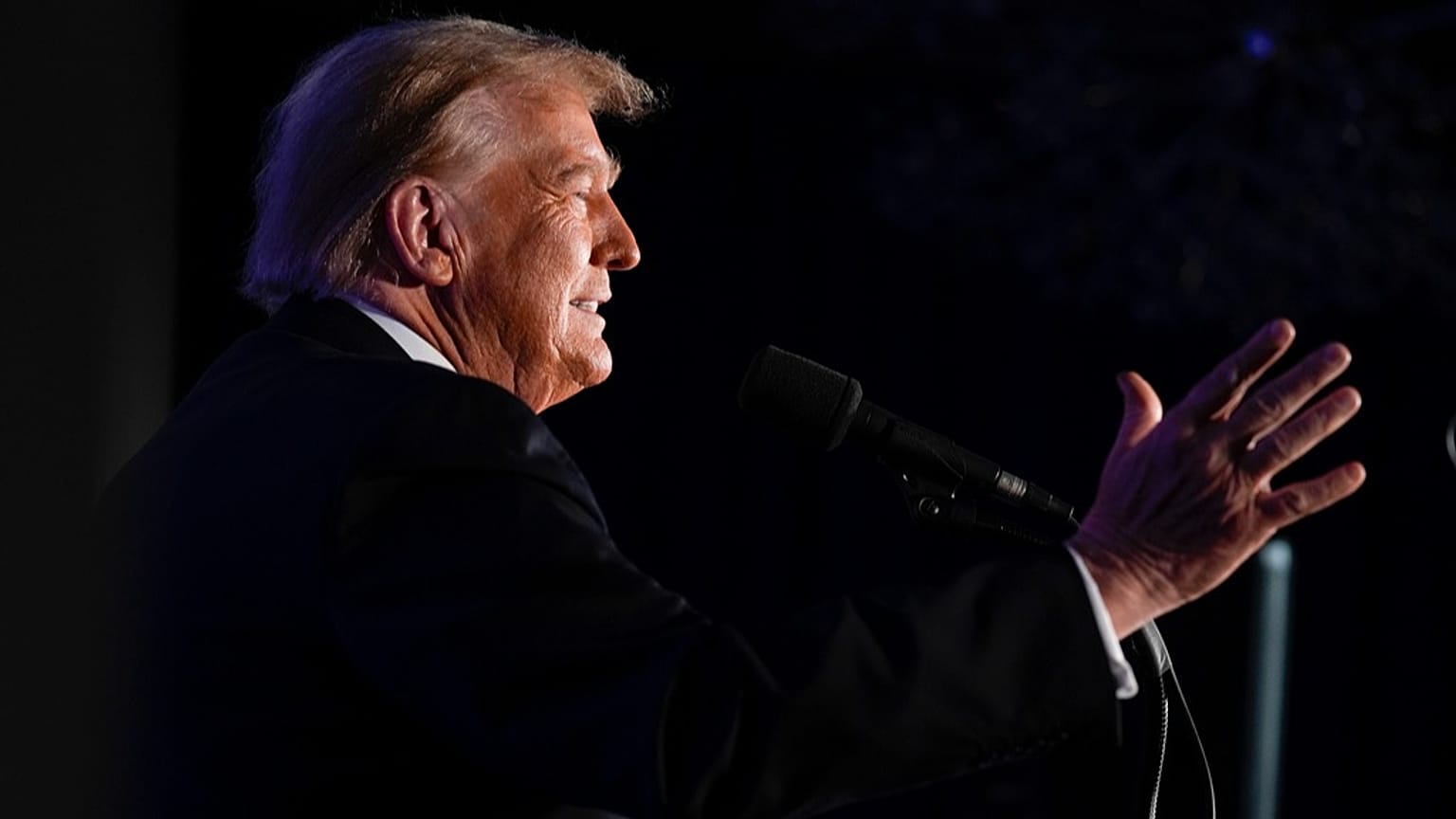 الرئيس الأمريكي دونالد ترامب