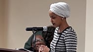 Demokrat Temsilciler Meclisi üyesi Ilhan Oma, Minneapolis’te düzenlenen bir halk toplantısında konuşuyor, 27 Ocak 2026.