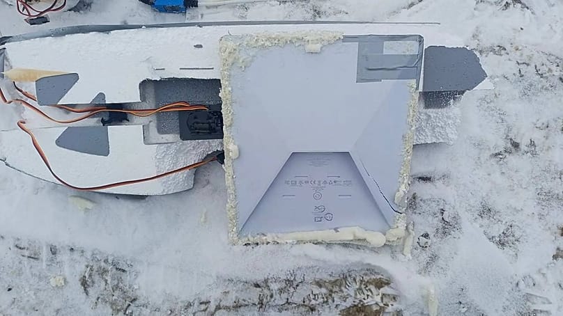 A januárban talált drón és a Starlink terminál