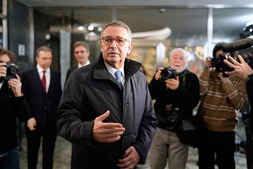 António José Seguro na chegada ao Museu do Design, em Lisboa, onde decorreu o debate de terça-feira