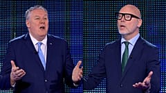 Die Europaabgeordneten Ciaran Mullooly und Jörgen Warborn