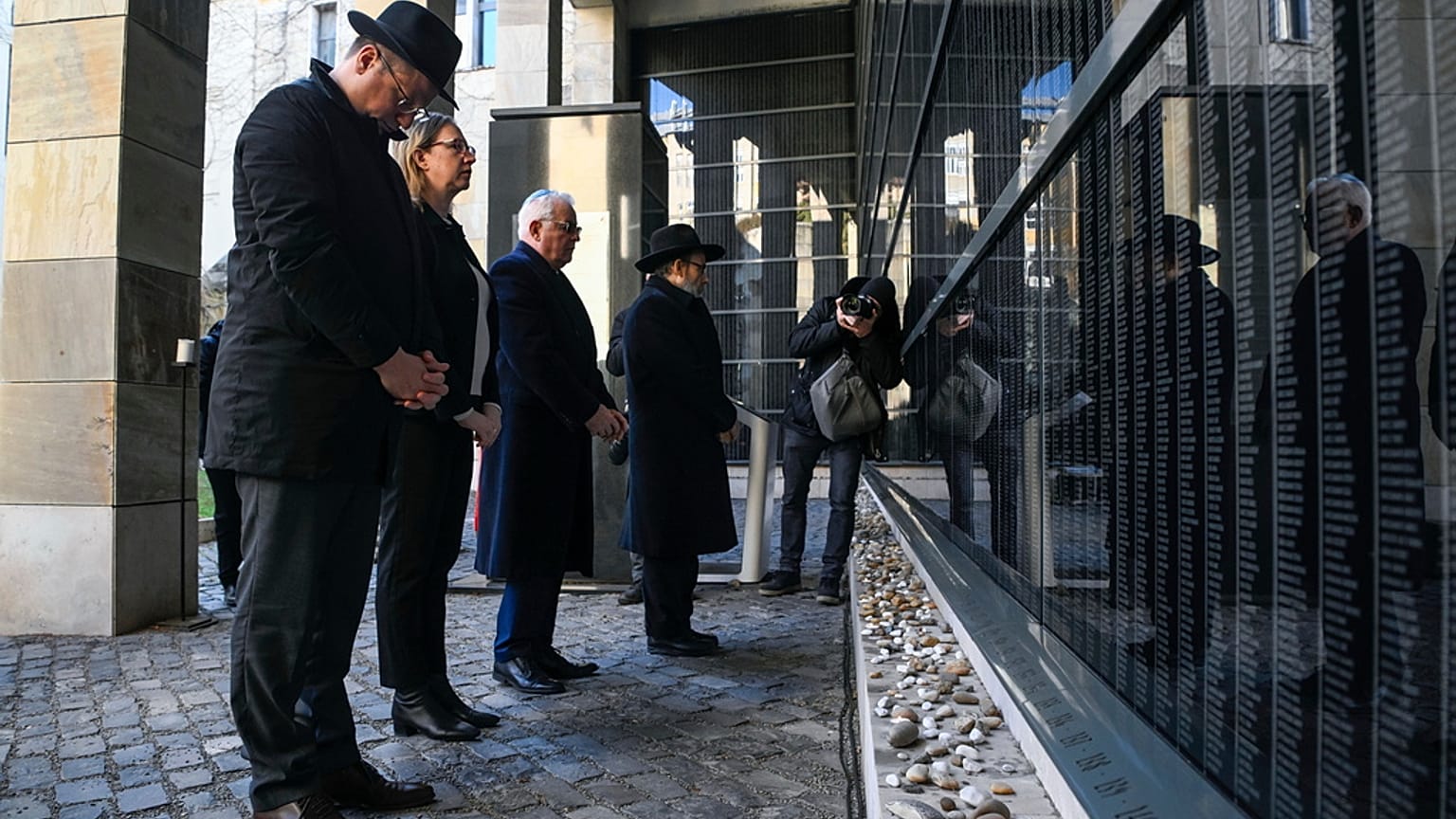 Служба в Мемориальном центре Холокоста в Будапеште. 27 января 2026 года, в Международный день памяти жертв Холокоста.