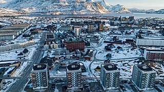 Grönland'ın başkenti Nuuk'ta evler görünüyor, 25 Ocak 2026.