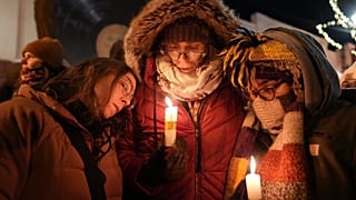 Minneapolis mourns nurse Alex Pretti fatally shot by federal immigration officers