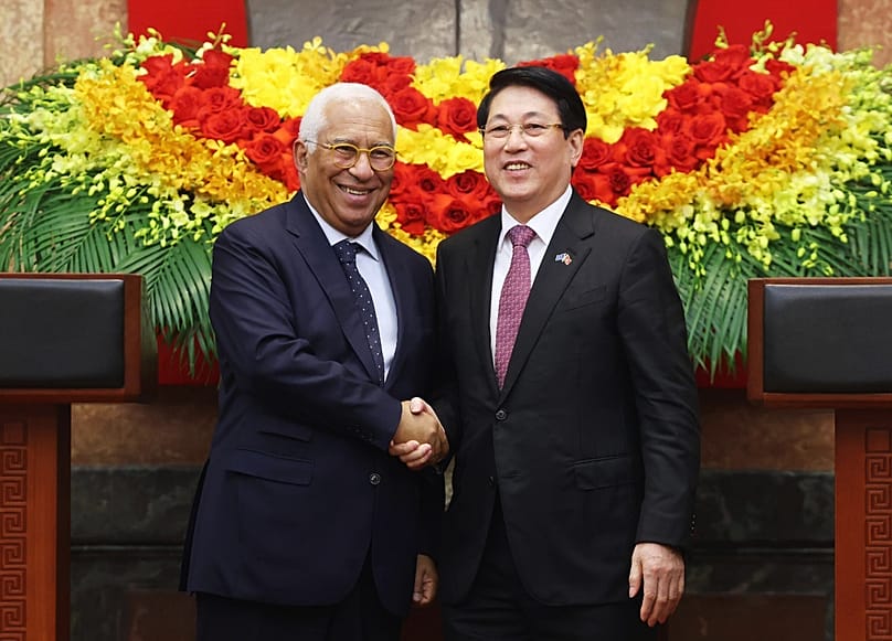 European Council President Antonio Costa, left, and Vietnamese President Luong Cuong shake hands in Hanoi, Vietnam, Thursday, Jan. 29, 2026