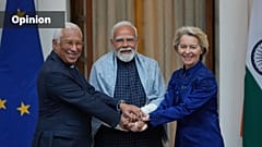 Der indische Premierminister Narendra Modi begrüßt den Präsidenten des Europäischen Rates Antonio Costa, links, und die Präsidentin der Europäischen Kommission Ursula von der Leyen, Indien, 27. Januar 2026