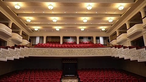 Wie das usbekische Theater Geschichten auf der Bühne lebendig hält