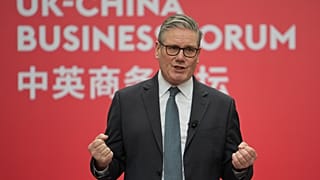 رئيس الوزراء البريطاني كير ستارمر يلقي كلمة خلال منتدى الأعمال البريطاني الصيني الذي عُقد في مقر بنك الصين في بكين، الصين، يوم الجمعة 30 يناير 2026. (صورة من وكالة أسوشيتد برس