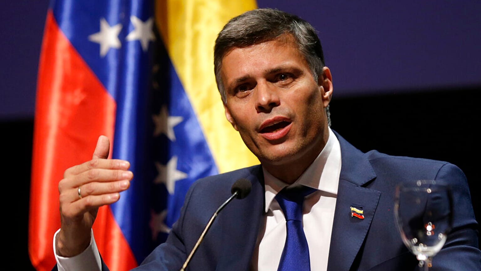El líder opositor venezolano Leopoldo López durante una rueda de prensa en Madrid el martes 27 de octubre de 2020. 