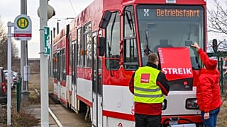 Am Montag findet bundesweit ein großer Streik im öffentlichen Nahverkehr statt. Die Gewerkschaft ver.di rechnet damit, dass der ÖPNV zum Erliegen kommen könnte.
