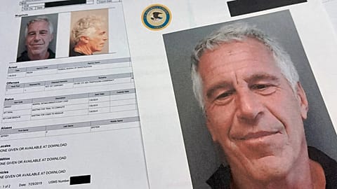 Varios documentos incluidos en la publicación de los expedientes de Jeffrey Epstein por el Departamento de Justicia de EE.UU., el 2 de enero de 2026
