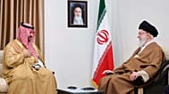 علی خامنه‌ای، رهبر جمهوری اسلامی ایران و خالد بن سلمان،‌ وزیر دفاع عربستان سعودی