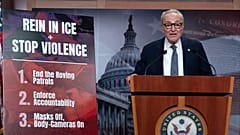 Der Minderheitenführer im US-Senat, Chuck Schumer, D-N.Y., spricht während einer Pressekonferenz im Kapitol in Washington, Freitag, 30. Januar 2026