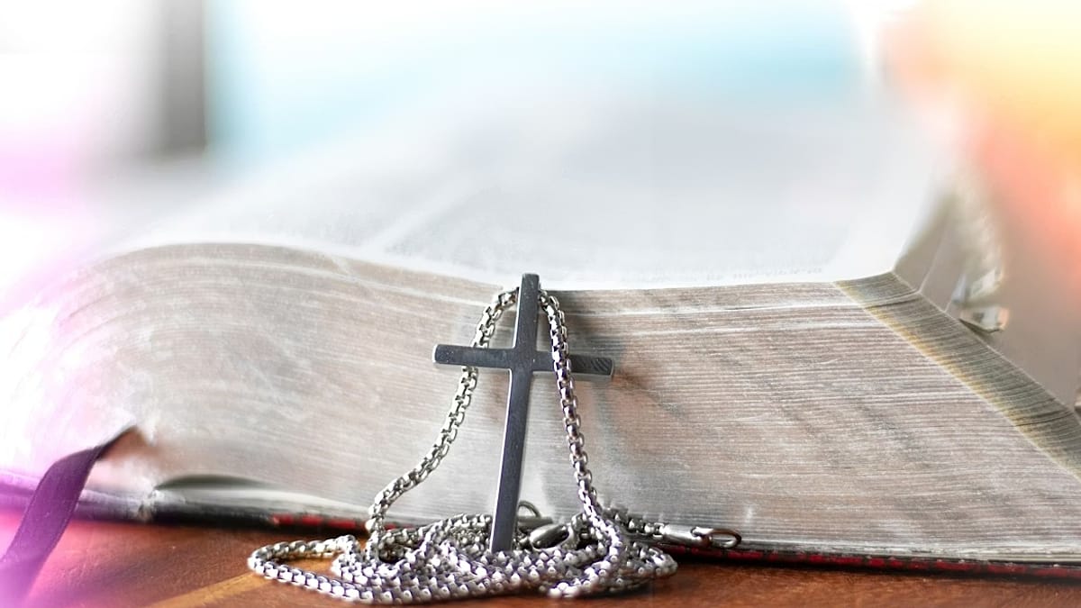 Almanya'da bin yıllık haç keşfi: Hristiyanlık tarihi yeniden yazılıyor