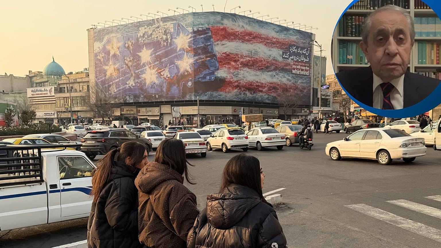 دیوارنگاره میدان انقلاب تهران