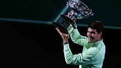 İspanyol Carlos Alcaraz, Avustralya'nın Melbourne kentinde düzenlenen Avustralya Açık tenis şampiyonasında Sırp Novak Djokovic'i mağlup etti, 1 Şubat 2026.