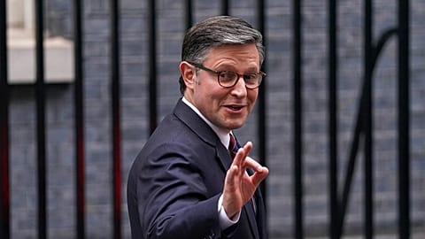 Der Sprecher des US-Repräsentantenhauses Mike Johnson verlässt Downing Street 10 nach einem Treffen mit dem britischen Premierminister Keir Starmer in London, Montag, 19. Januar 2026